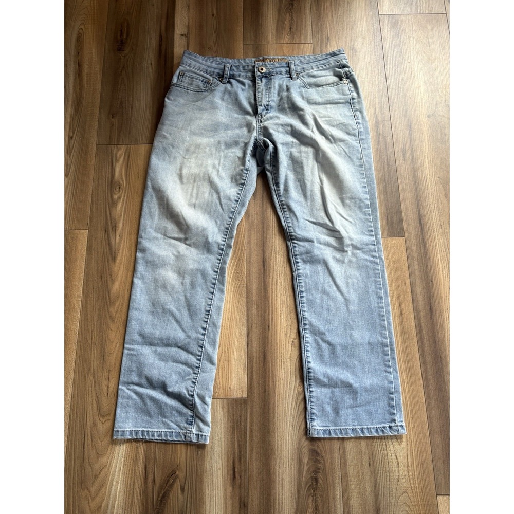 Xios Denim Jeans‎ Men's 33x30 Medium Wash Slightly Distressed Straight Leg